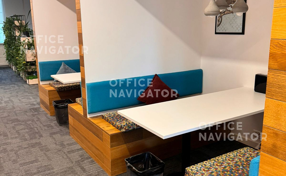 Аренда офиса 1578 м², 5 этаж, в бизнес-центре Большевик Фаза I (стр. 1, 14)
