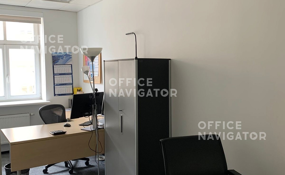 Субаренда офиса 712 м², 3 этаж, в бизнес-центре Леонтьевский пер., 25
