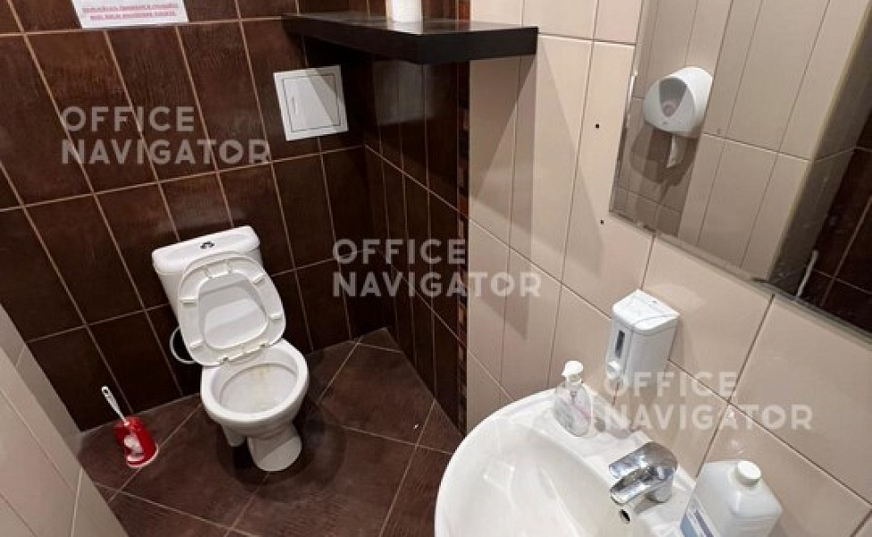 Субаренда офиса 527 м², 1-2 этаж, в бизнес-центре 
