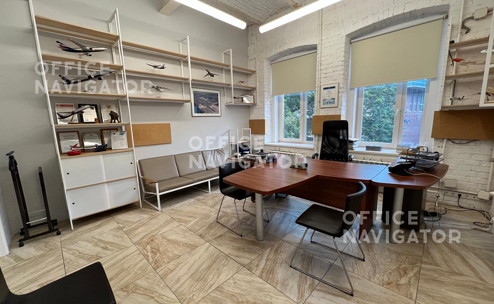 Продажа офиса 225 м², 2 этаж, в бизнес-центре Летниковская ул., 4, стр. 5
