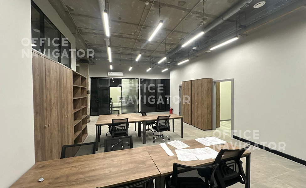 Субаренда офиса 780 м², 1 этаж, в бизнес-центре 
