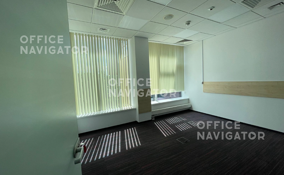 Субаренда офиса 468.5 м², 3 этаж, в бизнес-центре 
