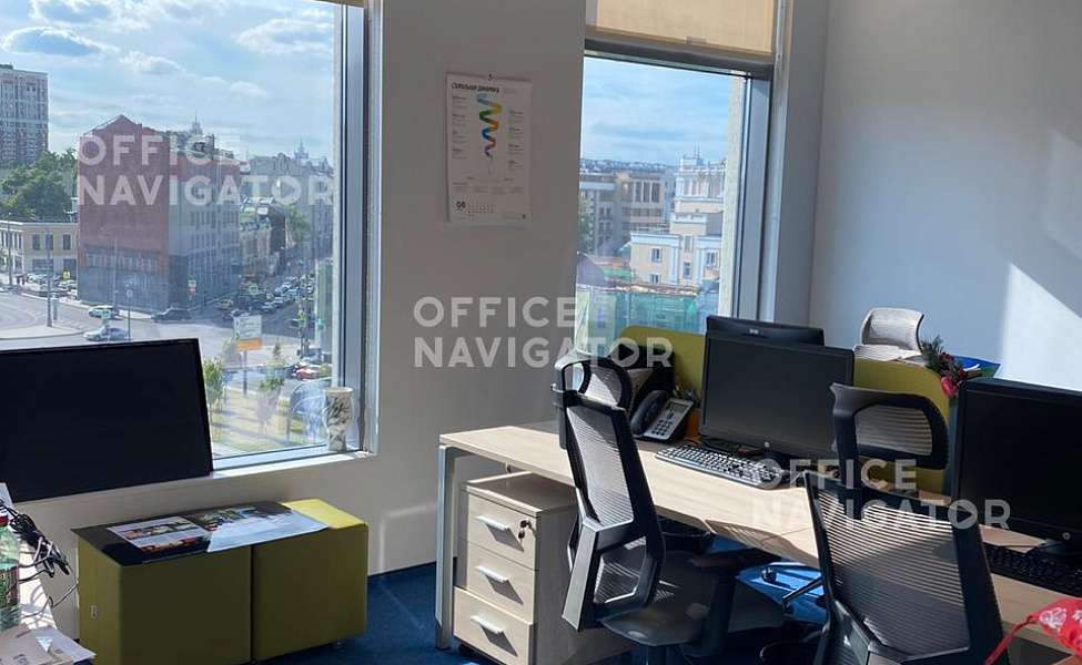 Аренда офиса 1771 м², 4 этаж, в бизнес-центре Wall Street
