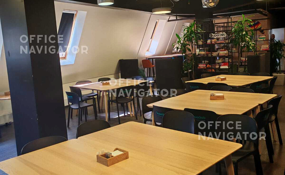 Аренда офиса 1111 м², 3 этаж, в бизнес-центре Школа Журналистов

