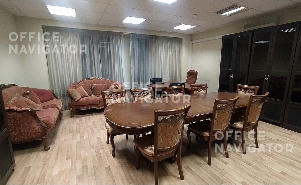 Аренда офиса 464 м², 4 этаж, в бизнес-центре Калужский
