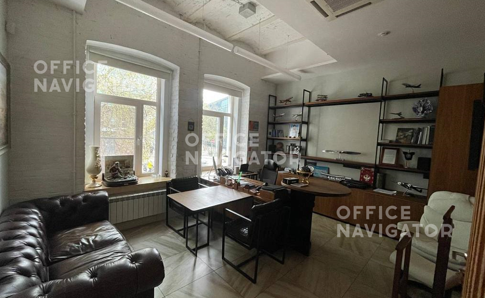 Продажа офиса 225 м², 2 этаж, в бизнес-центре Летниковская ул., 4, стр. 5
