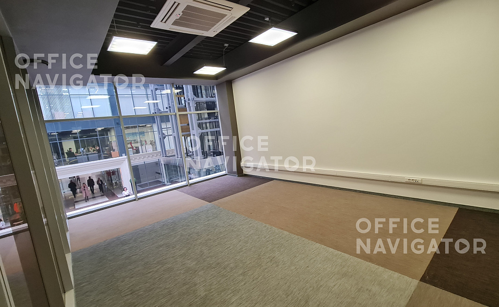 Аренда офиса 277 м², 2 этаж, в бизнес-центре Верейская Плаза III
