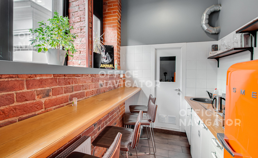Аренда офиса 295.4 м², 2 этаж, в бизнес-центре The Street
