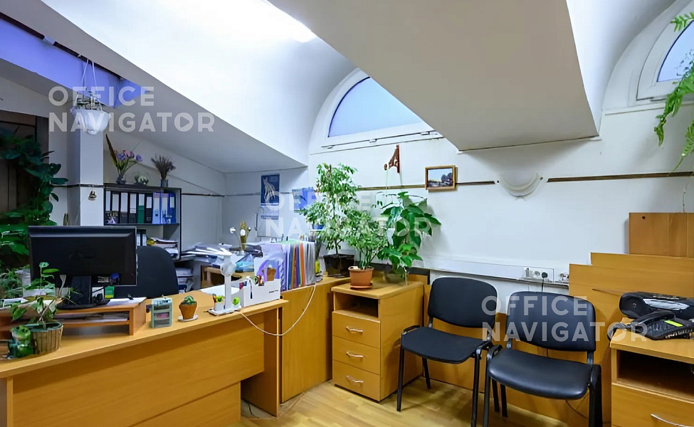 Аренда офиса 2412 м², 1-7 этаж, в бизнес-центре Ордынка М. ул., 35, стр. 3
