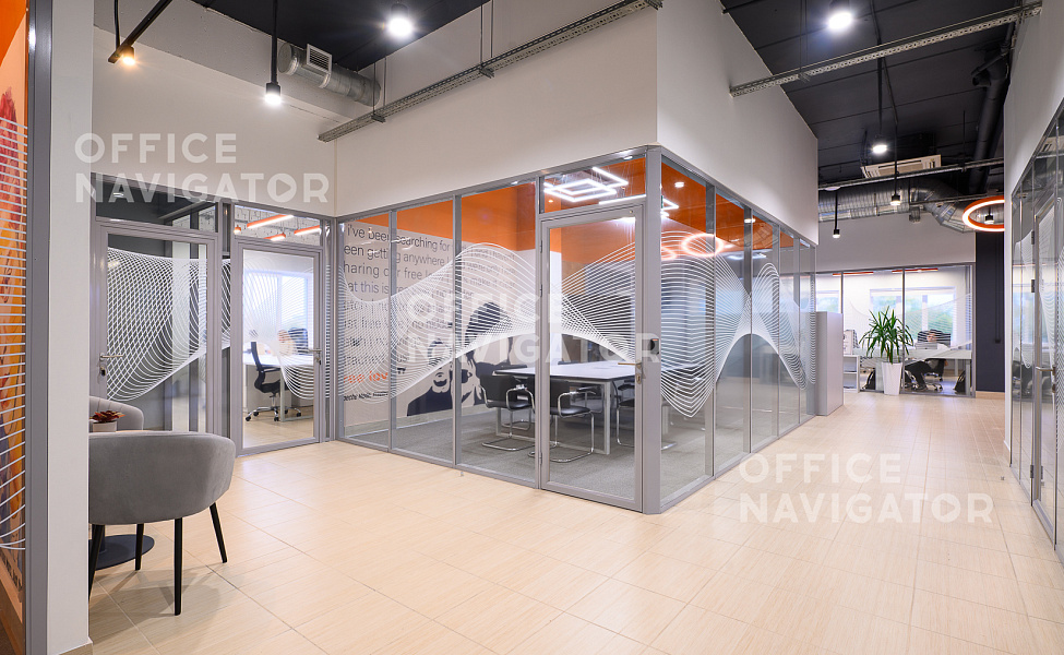 Аренда офиса 1600 м², 1-4 этаж, в бизнес-центре 
