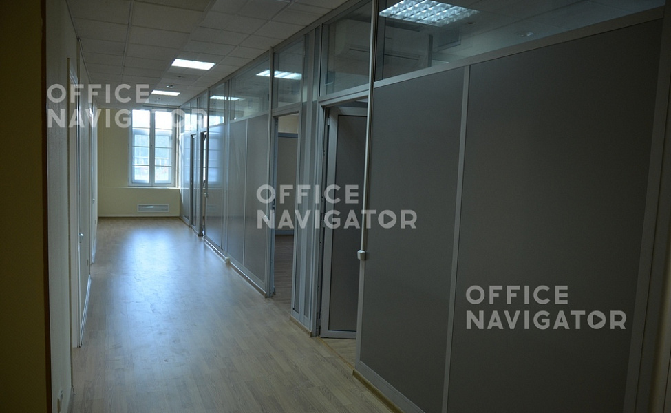 Продажа офиса 869.2 м², 1-3 этаж, в бизнес-центре Лужнецкая наб., 10Б
