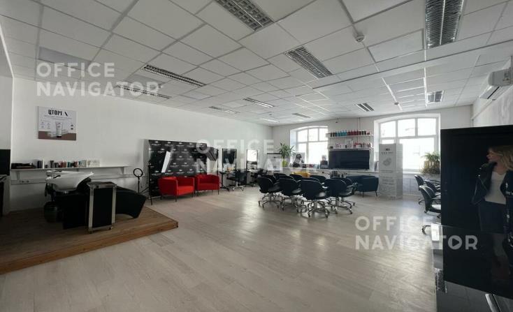 Аренда офиса 88 м², 2 этаж, в бизнес-центре 
