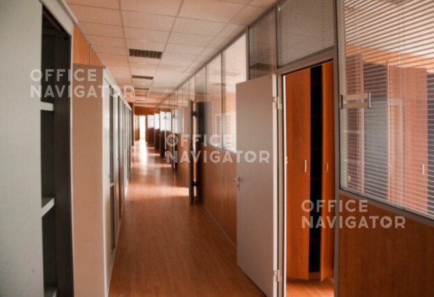 <name>Аренда офиса 670 м², 3 этаж, в бизнес-центре Графский пер., 12А, стр. 1</name>
