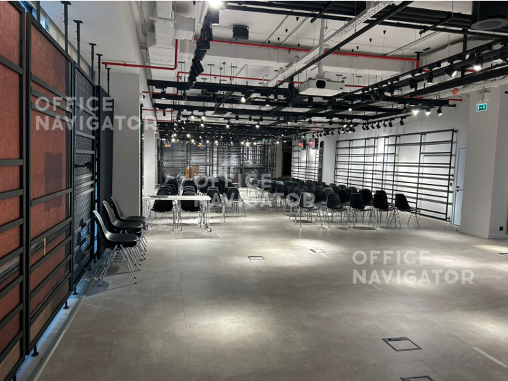 Субаренда офиса 588 м², 5 этаж, в бизнес-центре 
