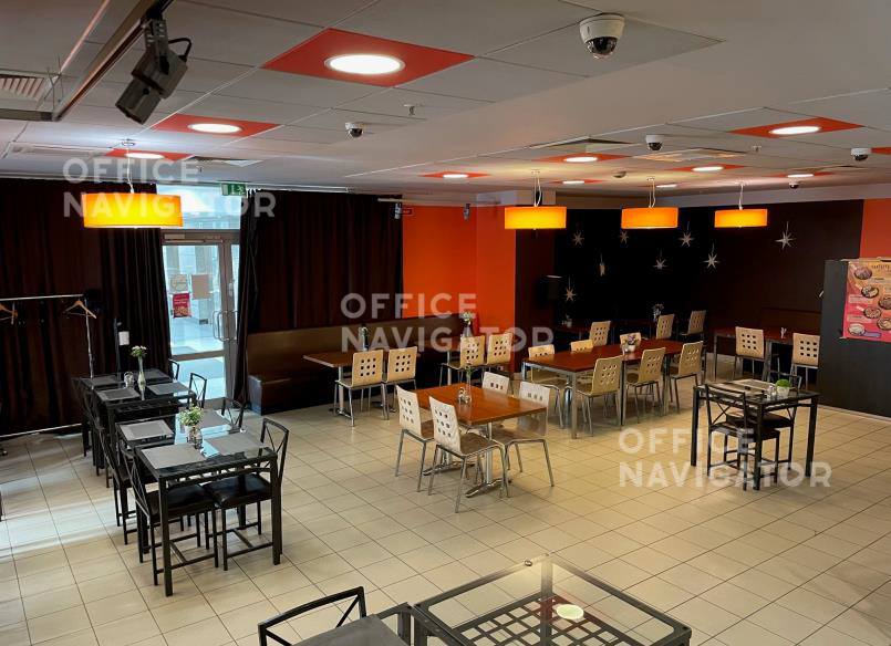 Аренда офиса 378 м², 1 этаж, в бизнес-центре Амбер Плаза
